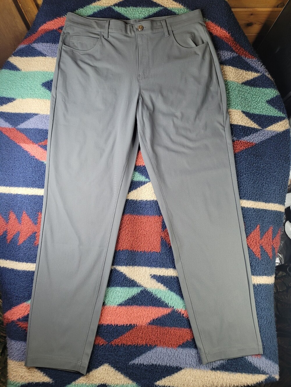 Fabletics Pants Mens 34 x 29 Gray Onyx Golf Athletic Stretch Performance Casual